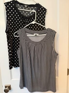 2 Ladies Tahari Sleeveless Tops Black and White L XL Polka dot and Houndstooth